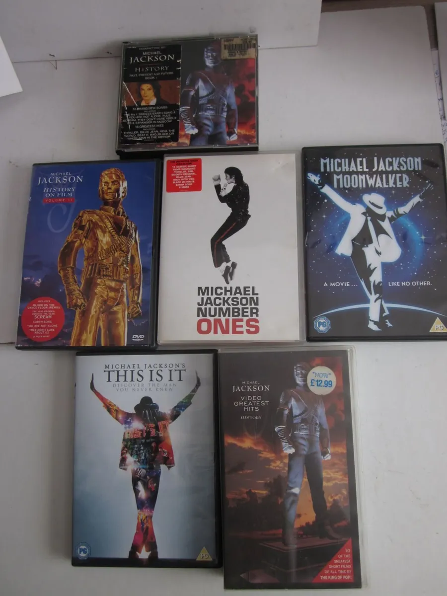 Michael Jackson Bundle CD/DVD/VHS - Image 1