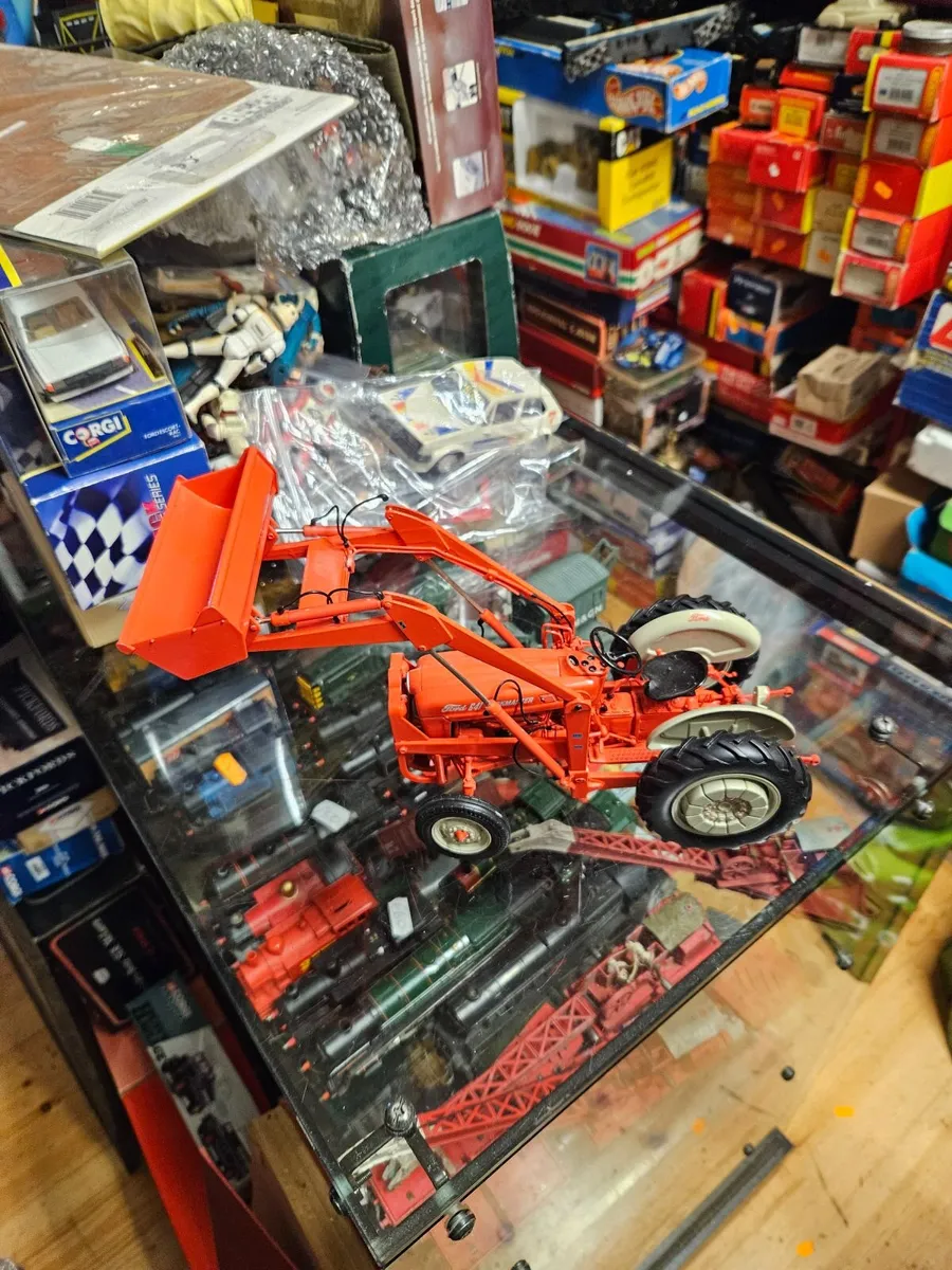 Britain's Universal Hobbies Ford 641 Workmaster Tr - Image 1
