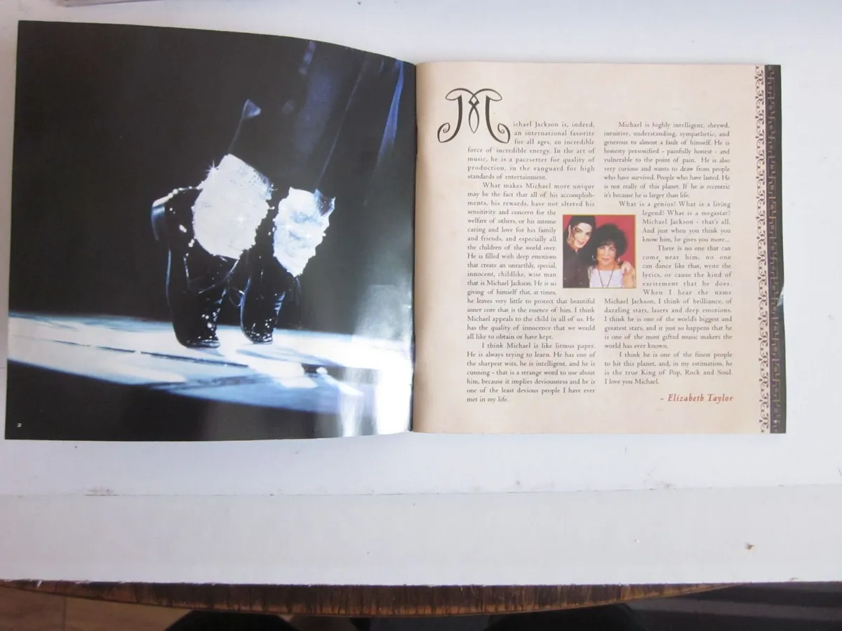 Michael Jackson Bundle CD/DVD/VHS - Image 4