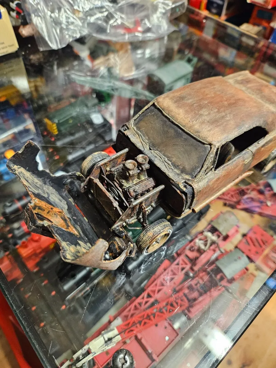 Mad Max Car Model Kit - Image 4