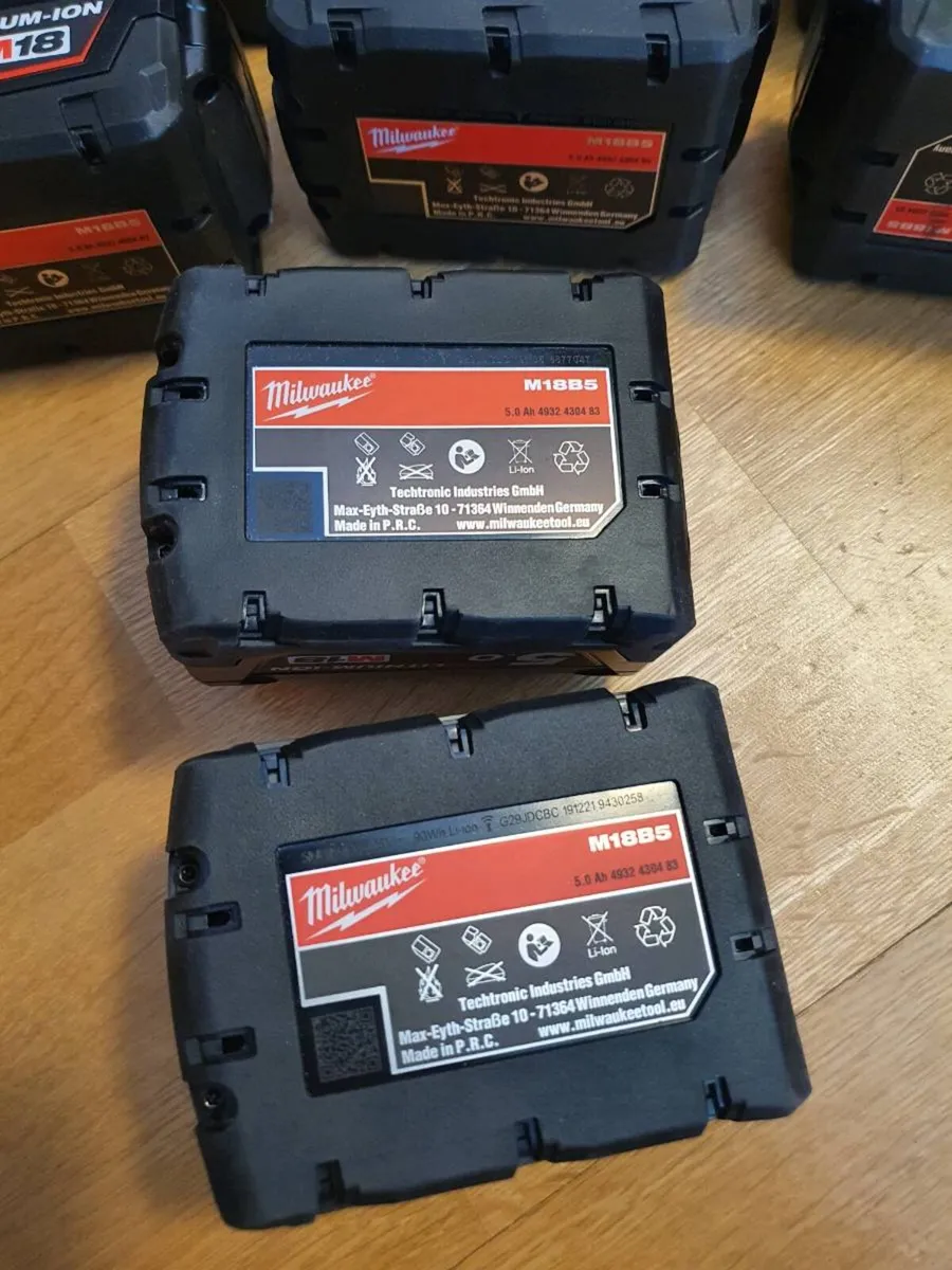 Milwaukee M18B5 5.0Ah Batteries - Image 4