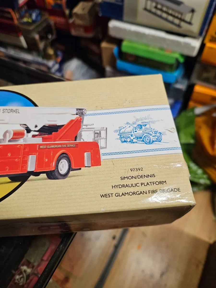 Corgi Fire Engine - Image 3
