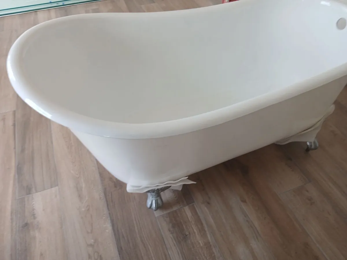 Cast iron bath brand new - Image 2