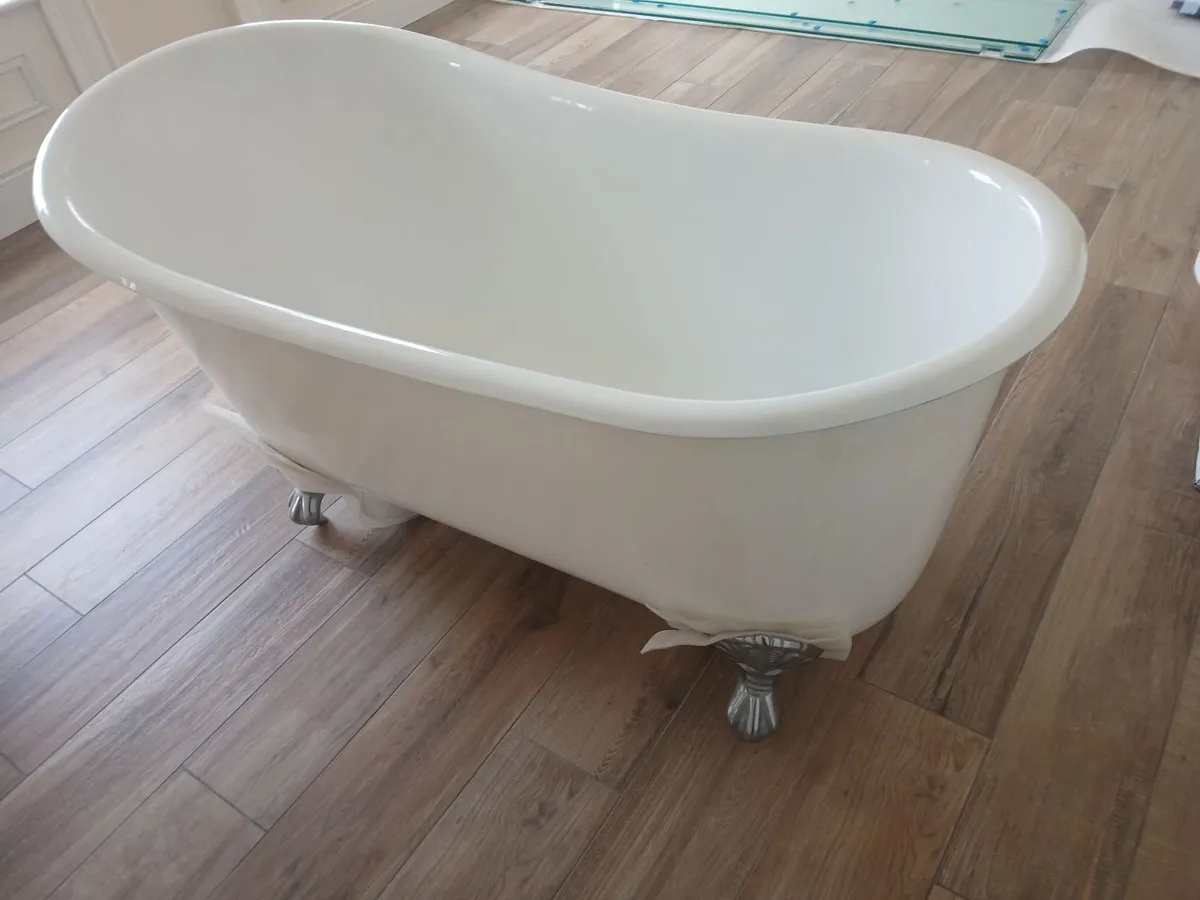 Cast iron bath brand new - Image 3