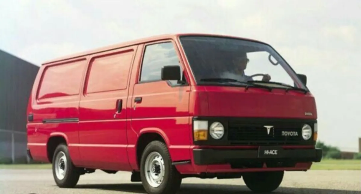 I buy all toyota vans from 1980s up to 2013 - Image 4