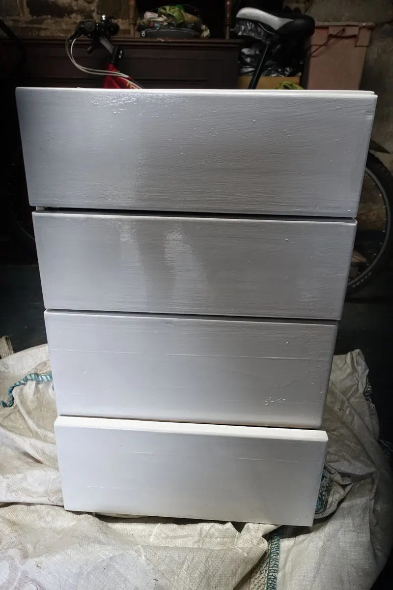 Chest 4 drawers