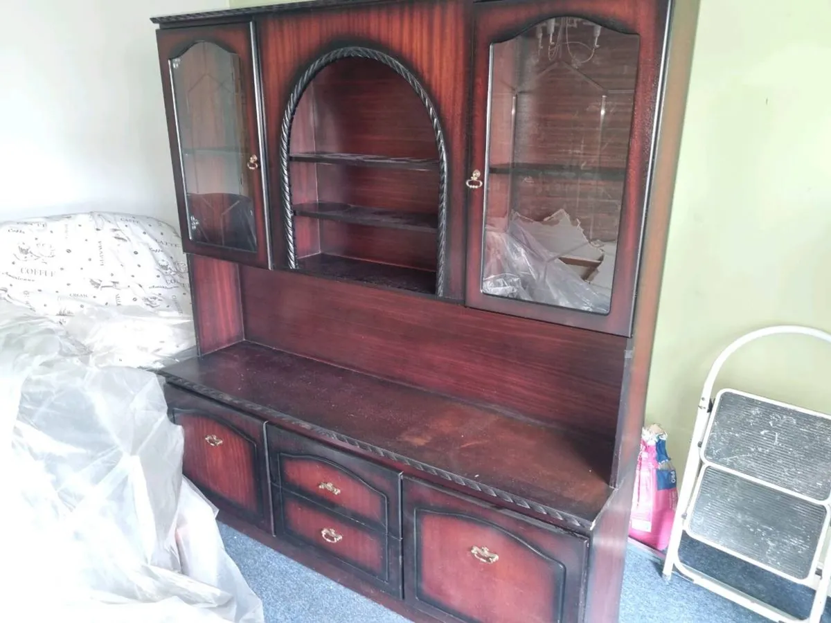 Tall cabinet - Image 1