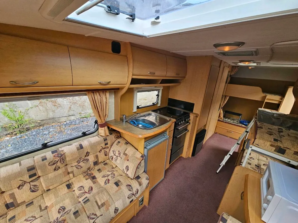 Caravan 6 berth - Image 4