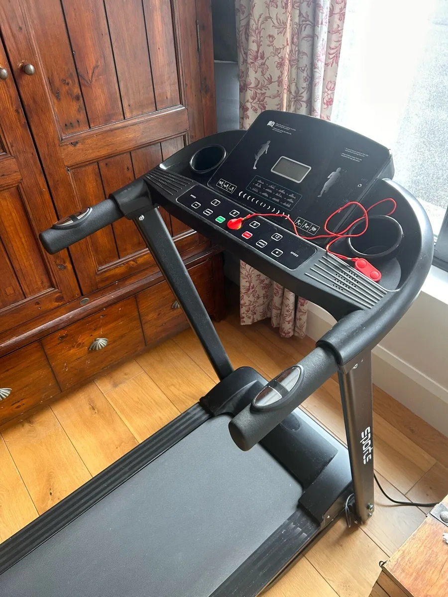 GT PRO 3000 Treadmill - Image 2