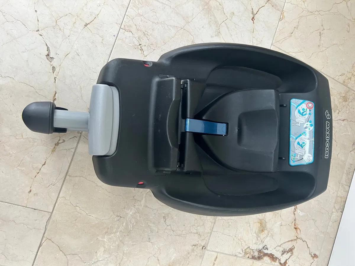 Maxi-Cosi ISOFIX Car Seat Base - Image 3