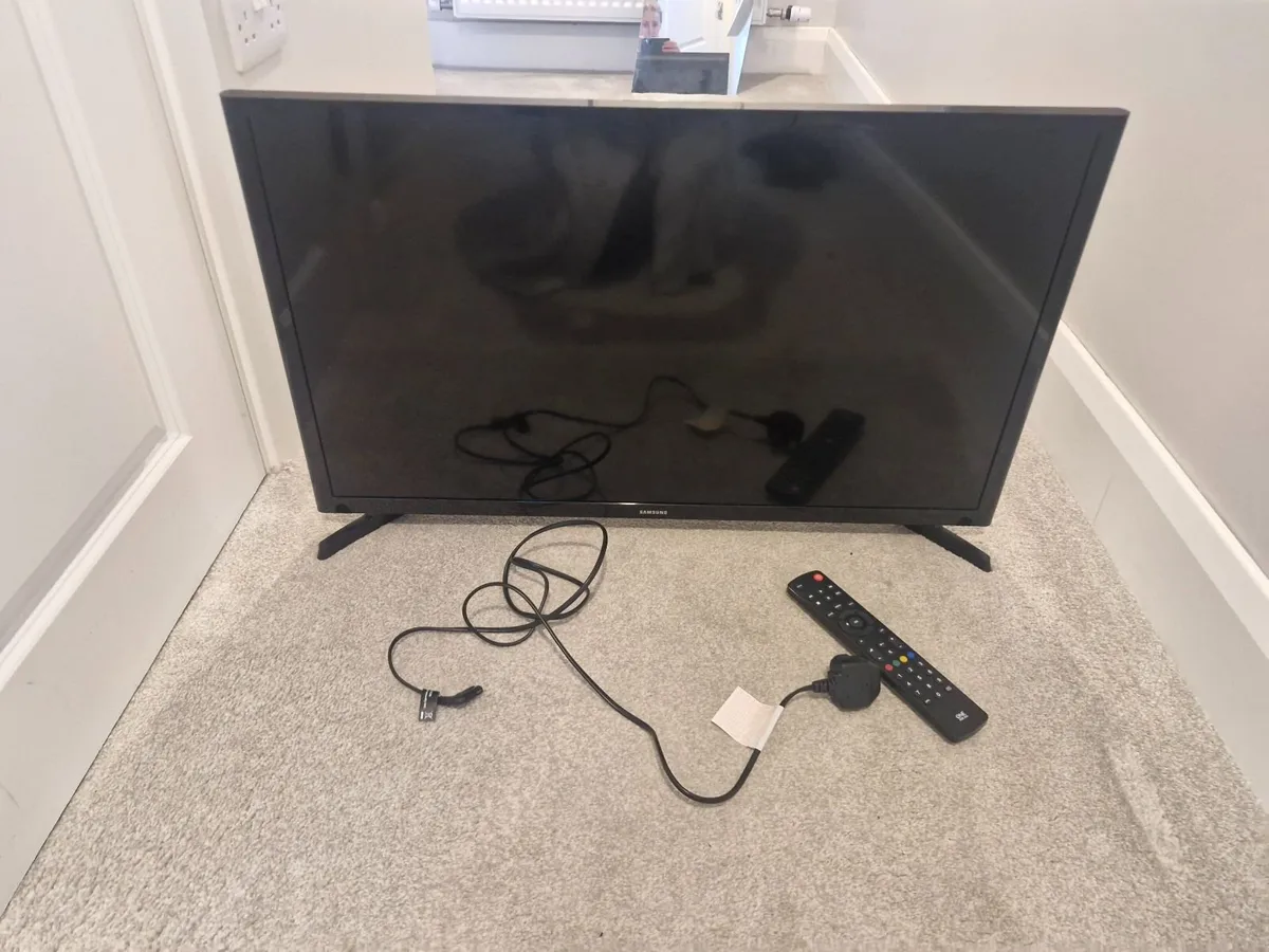 Samsung TV - Image 1