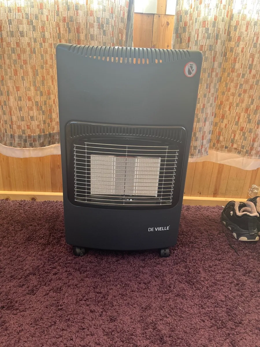 Gas heater - Image 1
