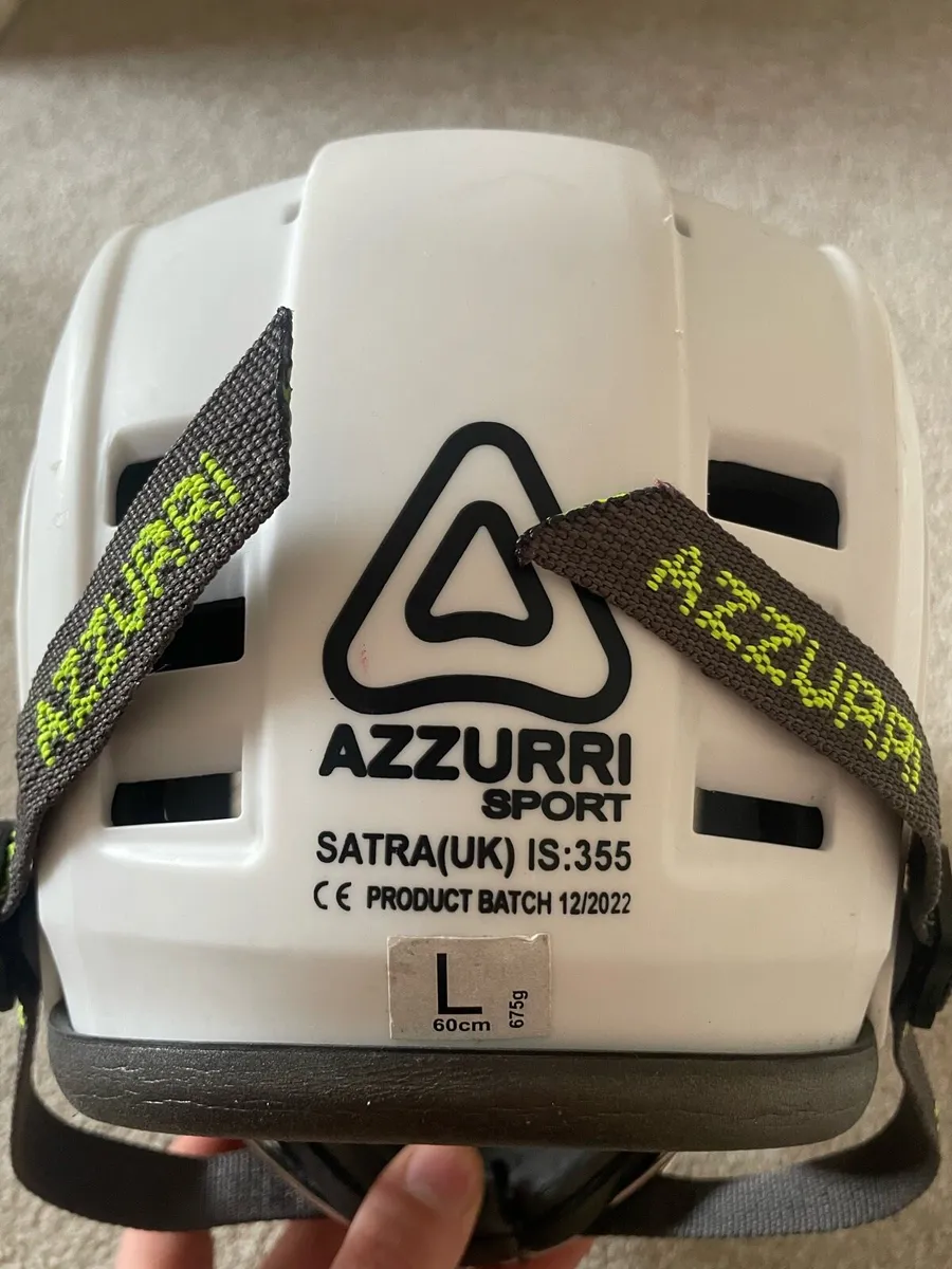 Azzurri white Large helmet - Image 2