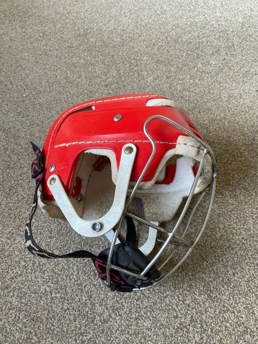 Skate board helmet - Image 1