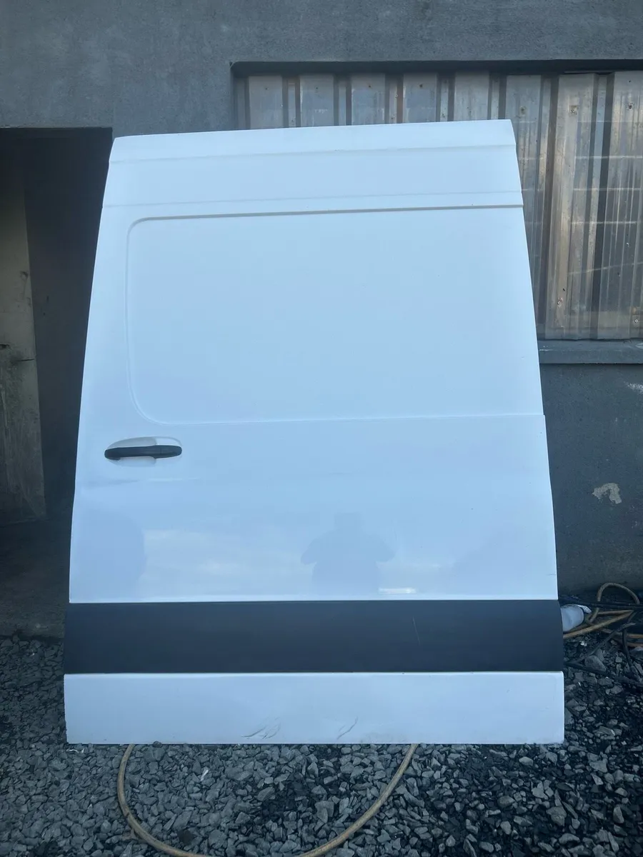 Mercedes sprinter VW Crafter Sliding Door - White - Image 1