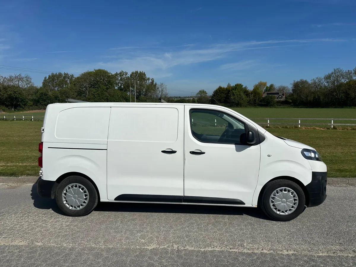 Citroen Dispatch 2018 DOE 09/26 - Image 3