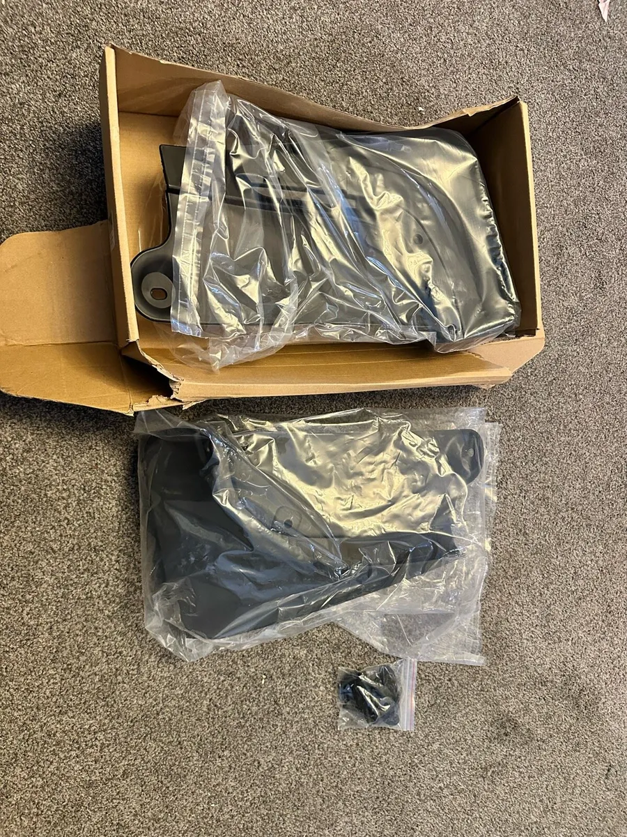 Tesla model y mud flaps - Image 2