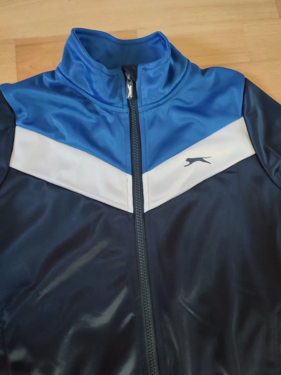 Tracksuit Junior - Never Worn - Image 4