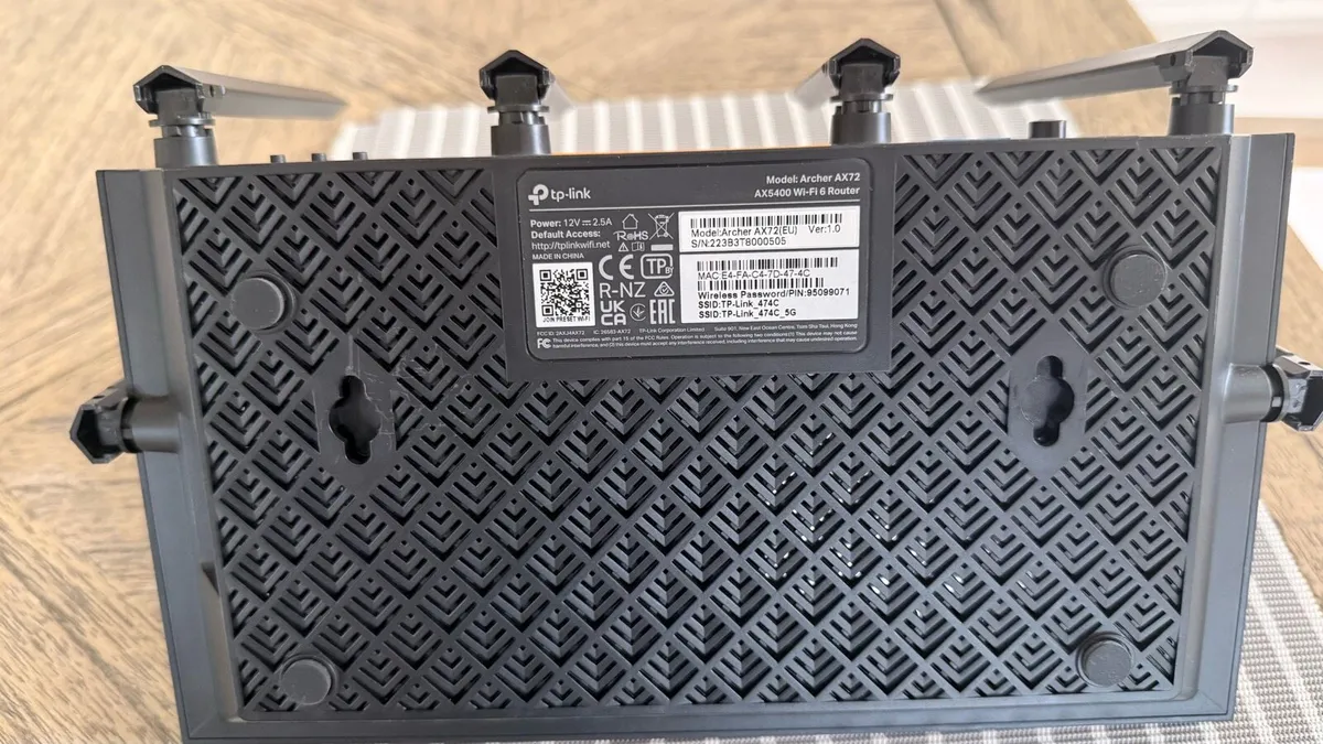 Tp link AX72 router WiFi 6 - Image 2