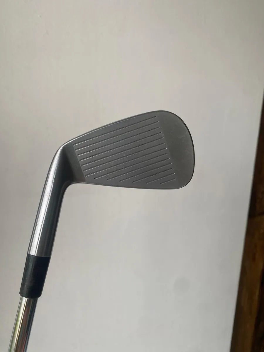 Taylor made P7MB Driving Iron - Image 4