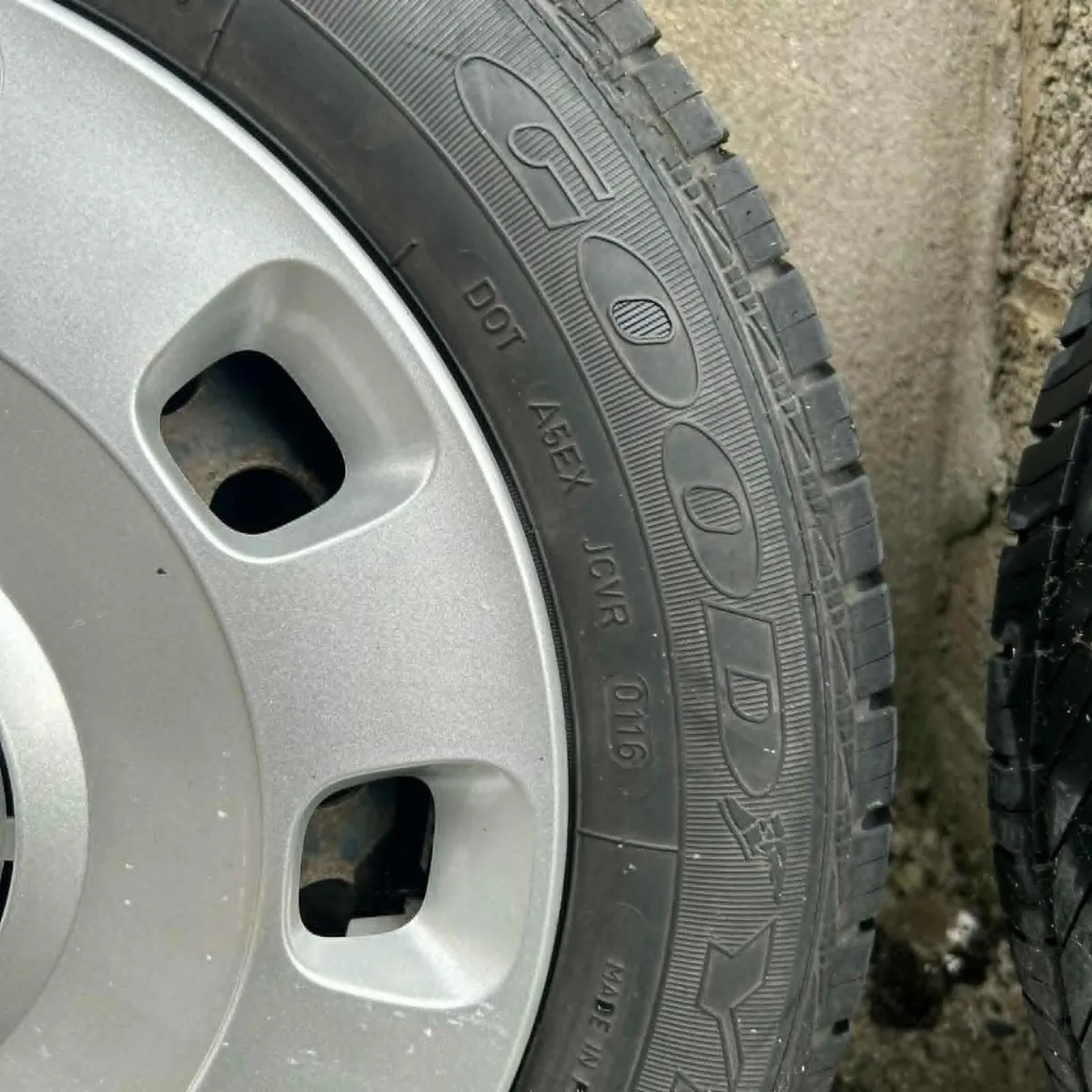 Fiat 500 Wheels & Tyres 175/65R14 (2016) – Set of - Image 4