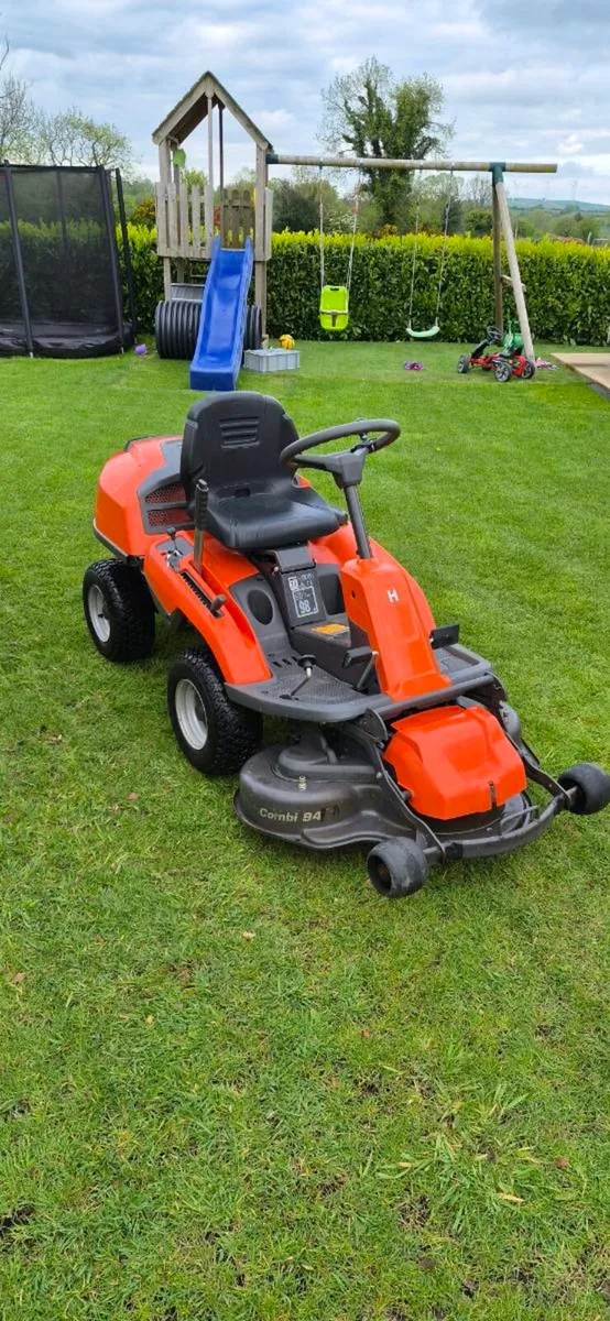 Front deck lawnmower - Image 2