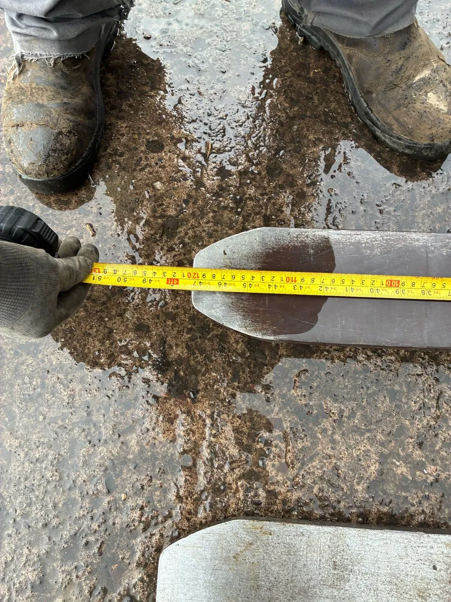 Genuine Hyster pallet forks for sale 1200mm 20” - Image 3