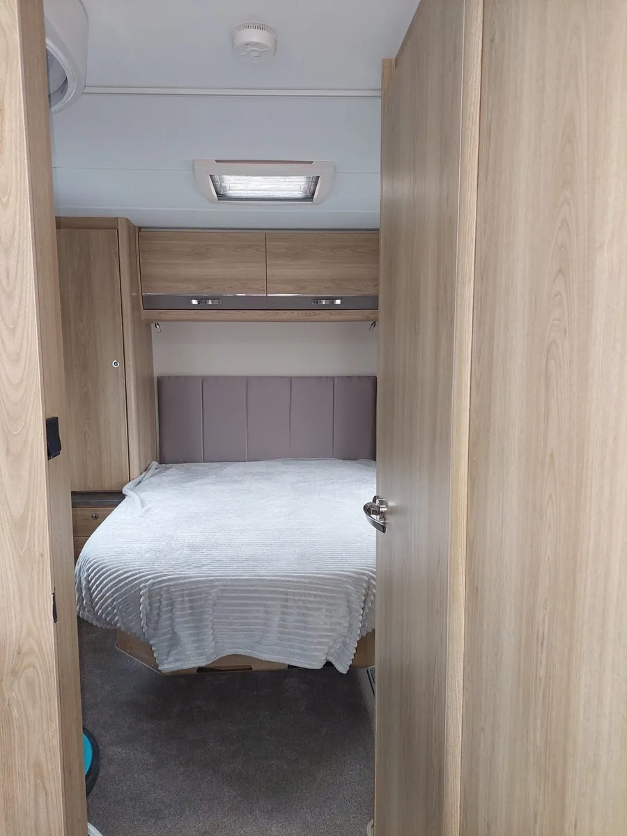 Caravan - Image 3