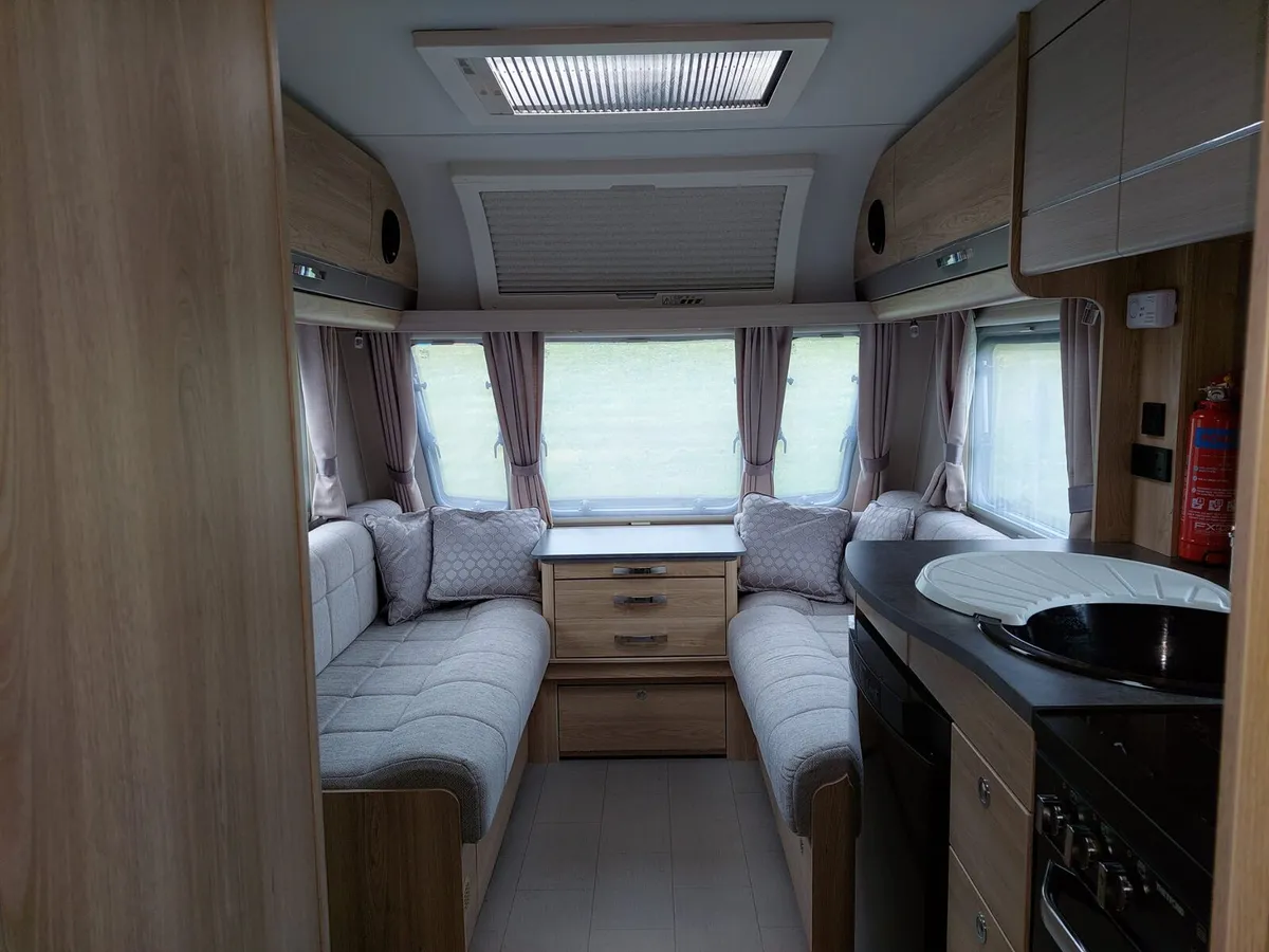 Caravan - Image 4