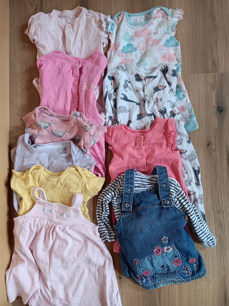 6 - 9 month girls clothes - Image 1