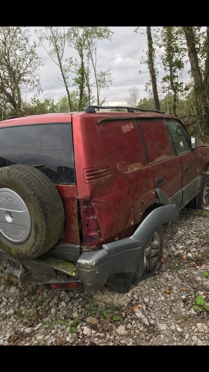 00 Toyota Land Cruiser for parts - Image 2