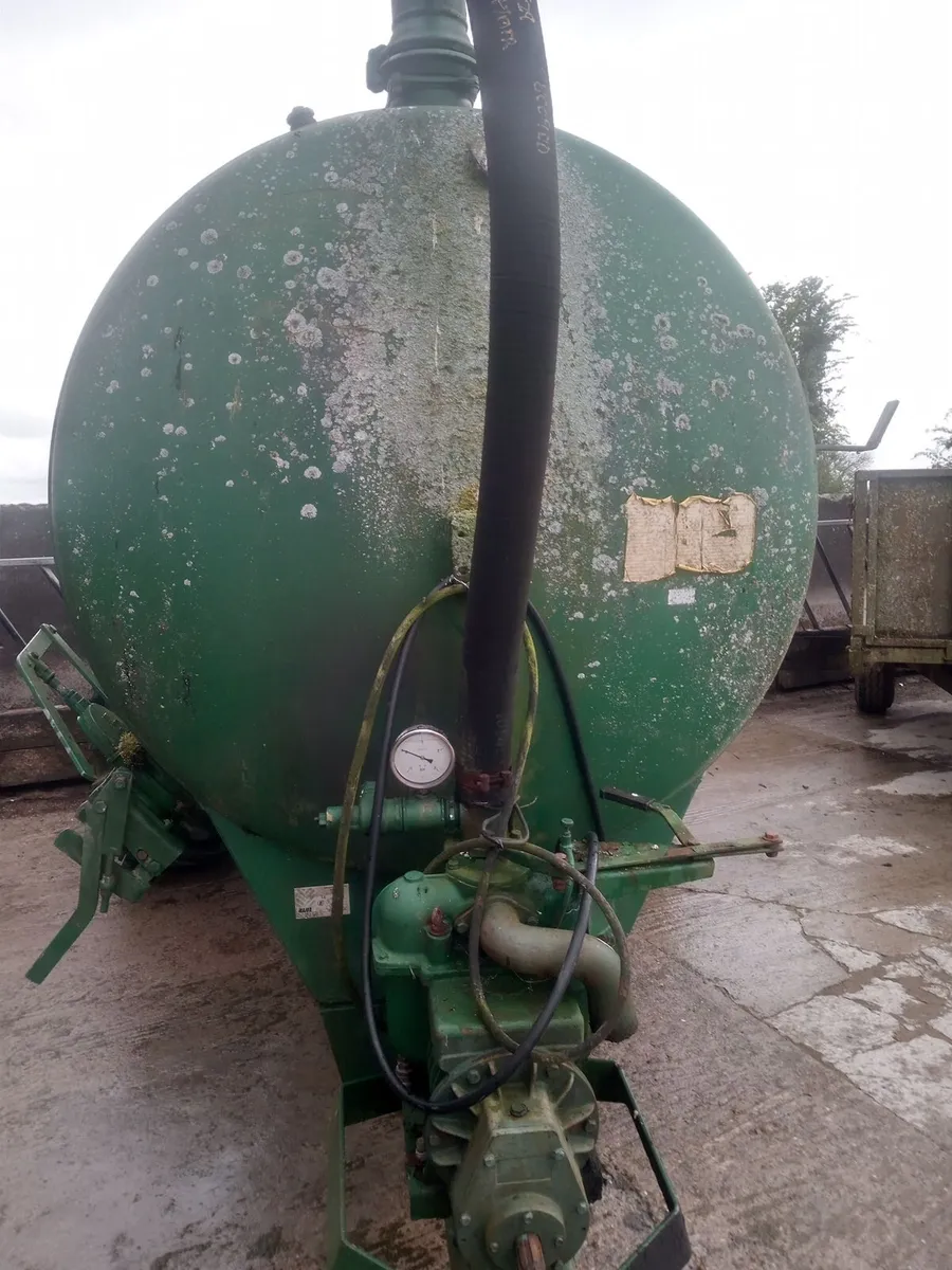 Major 1600 gallon Slurry Tank - Image 1