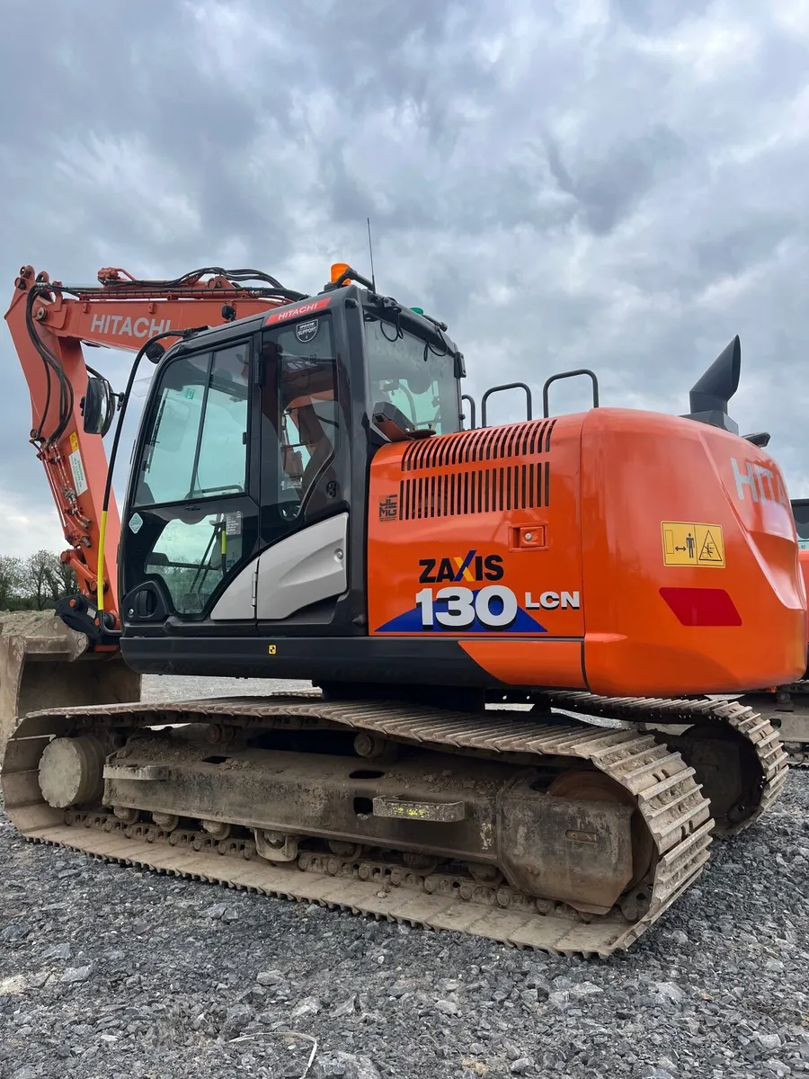 Hitachi Zaxis 130-6 for sale - Image 1
