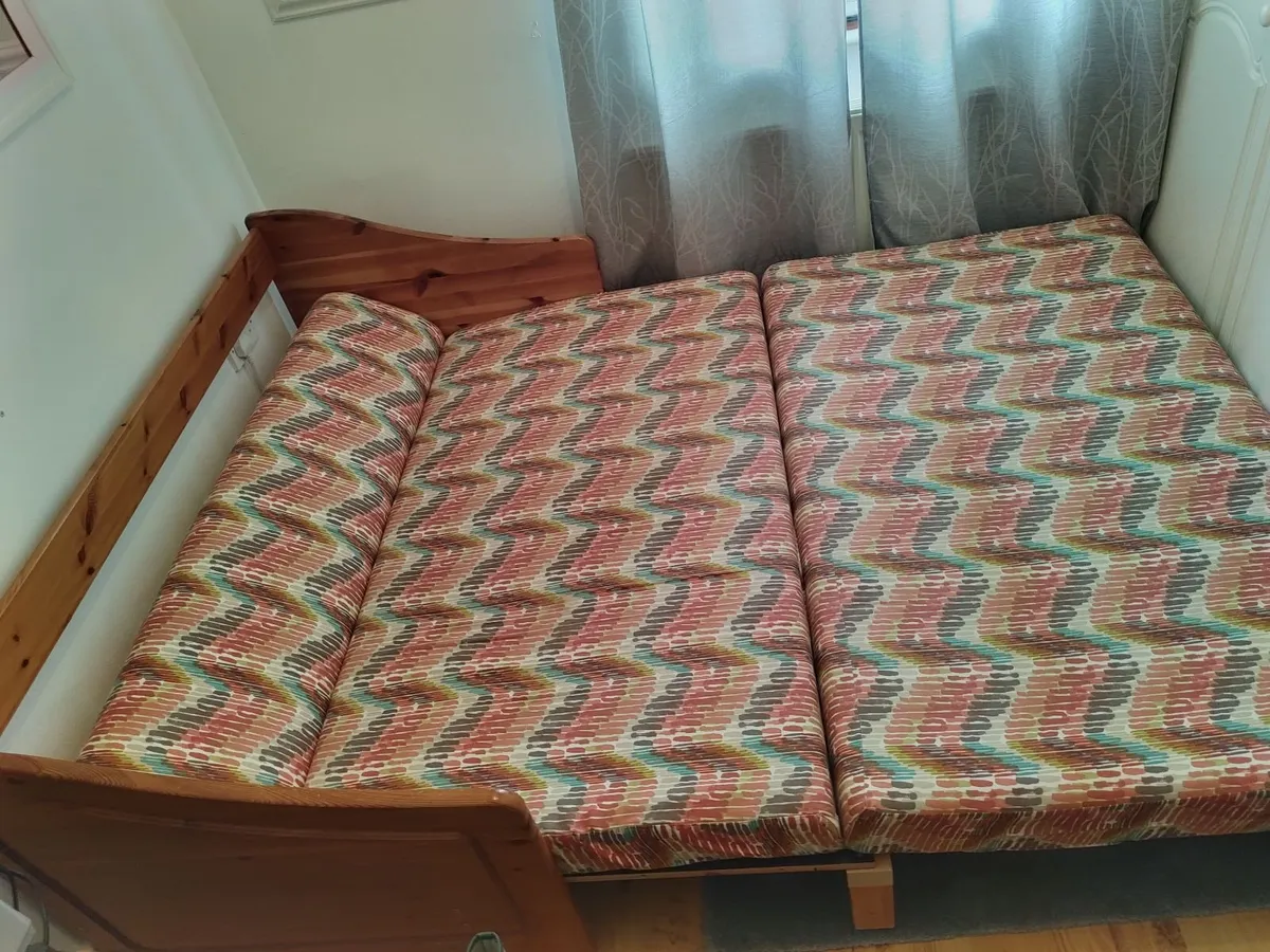 sofa - Image 2