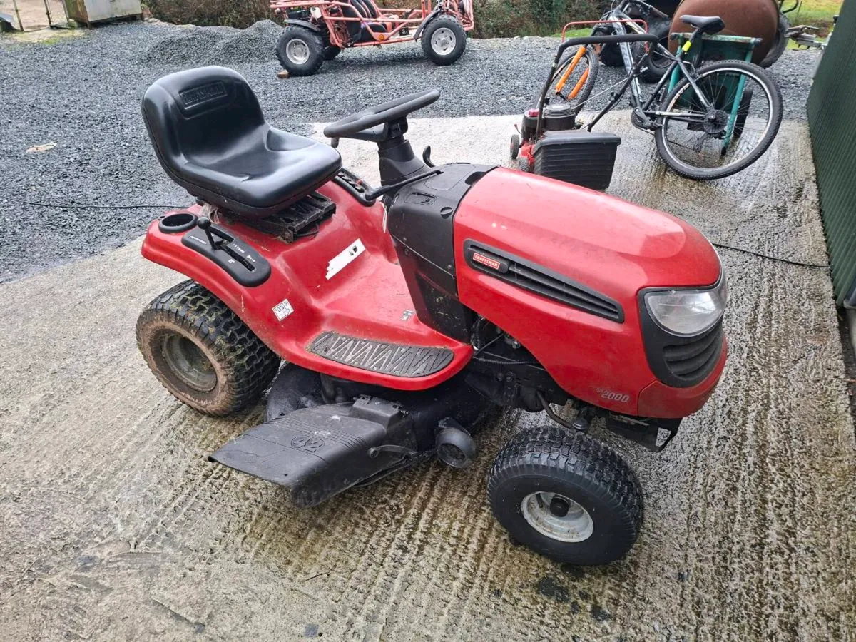 Craftsman lt2000 mulcher - Image 1