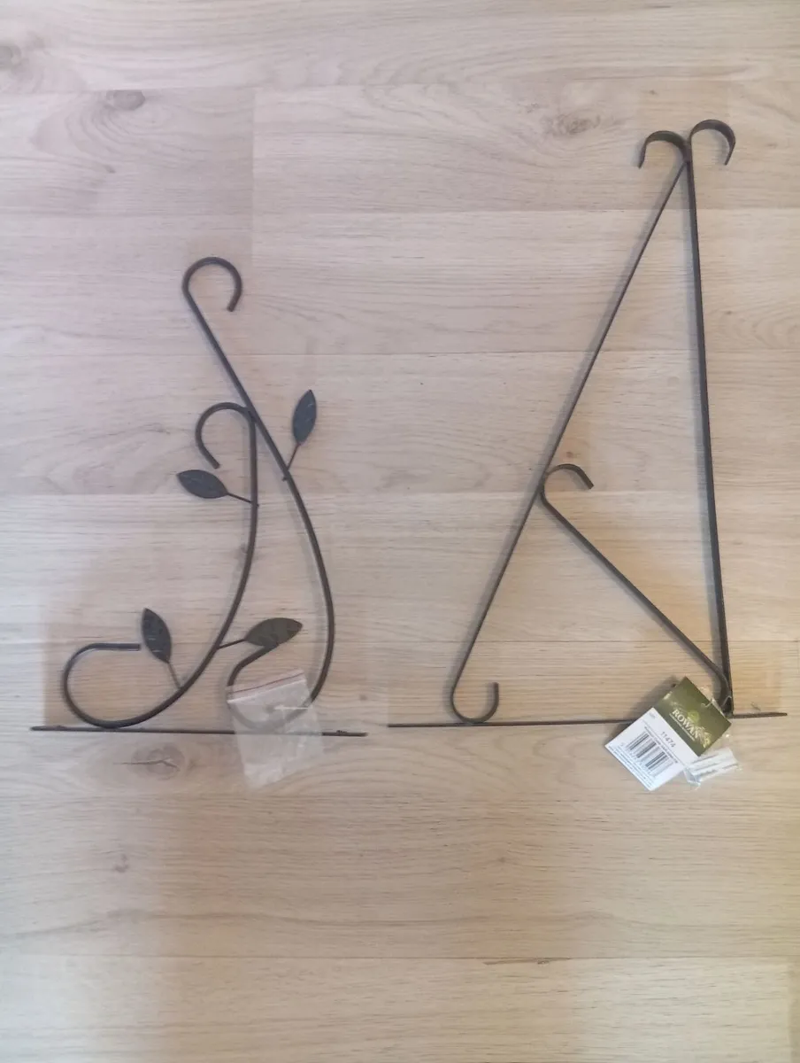 New Sturdy Quality Hanging Flowers Holders set - Image 4