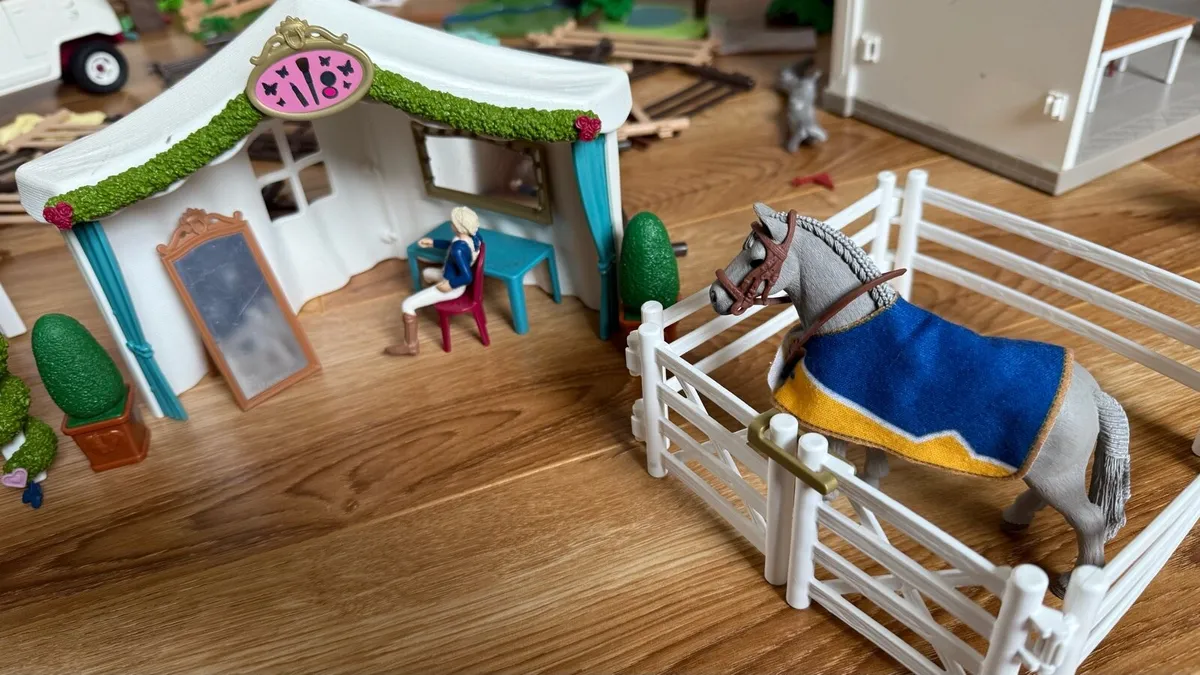 Schleich horse club! GREAT BIG VALUE - Image 3