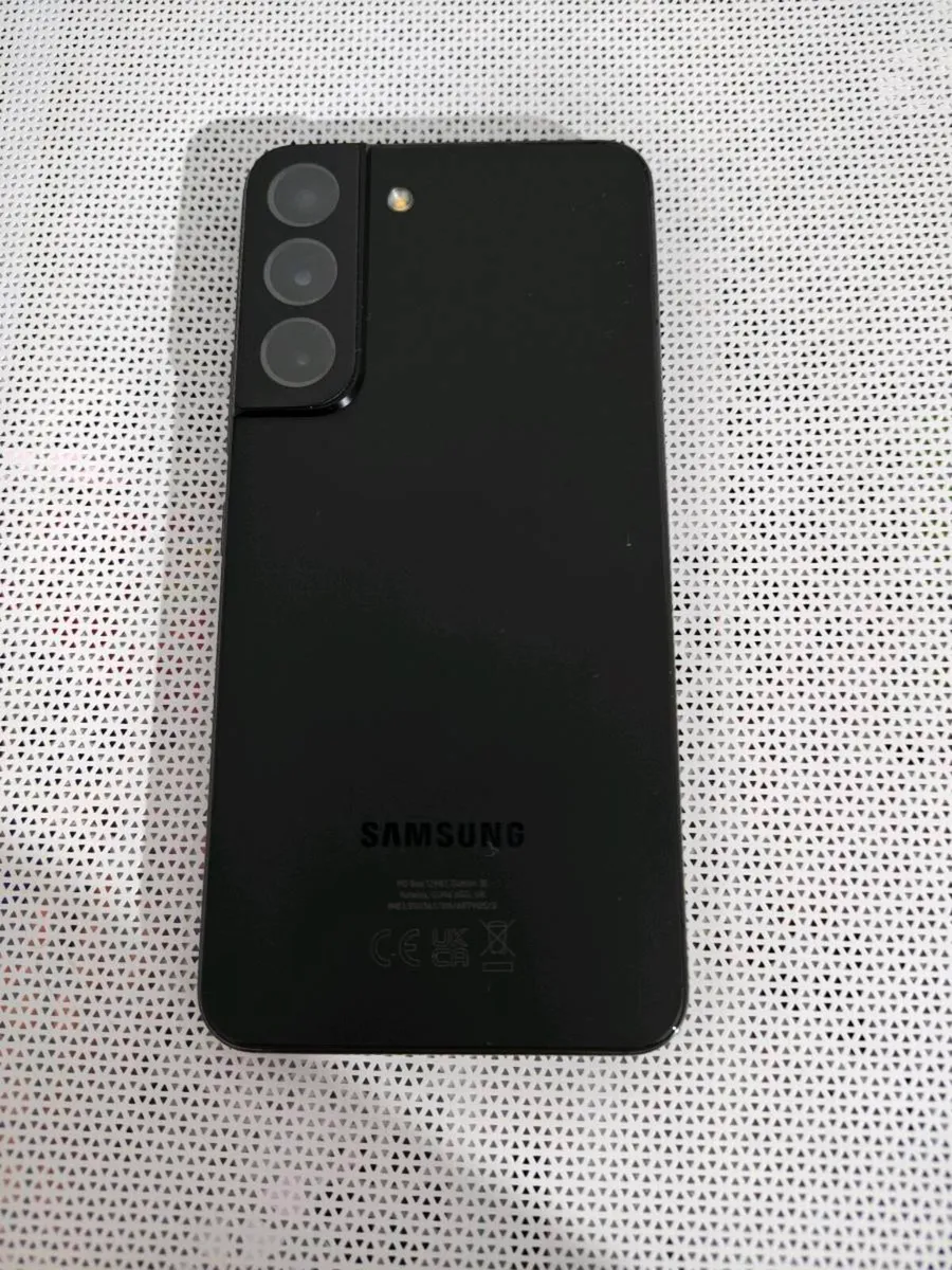 SAMSUNG S22 unlocked - Image 2