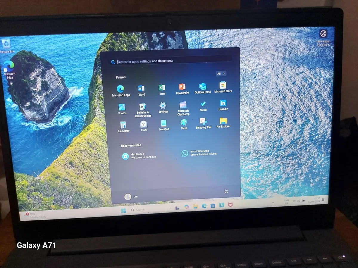 Lenovo Laptop  8GB Ram, 256G SSD Windows 11 - Image 1