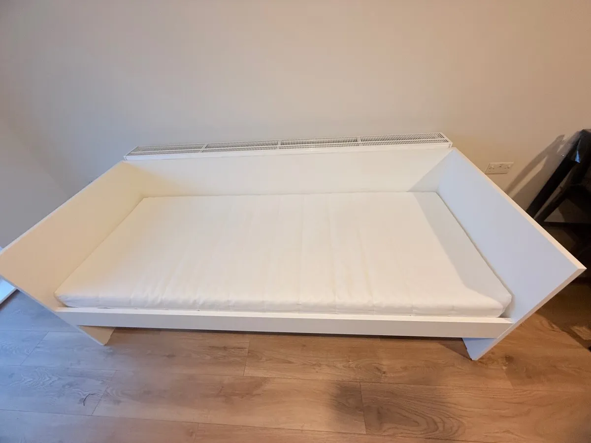Single Bed or sofa - Image 4