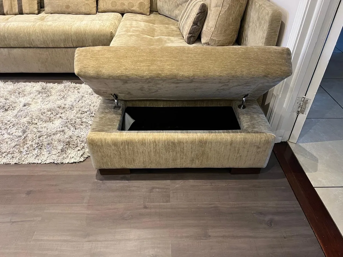 Sofa - Image 3