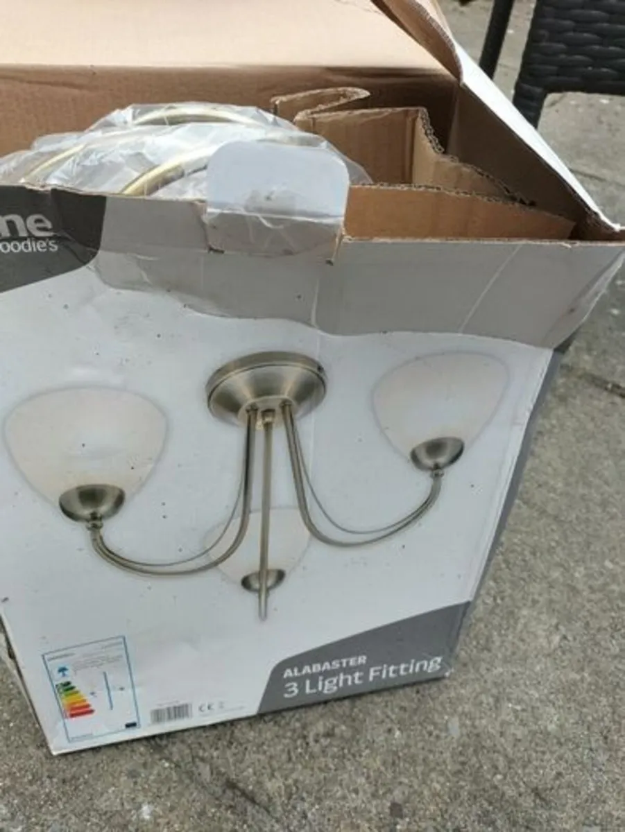 Light fitting - Image 1