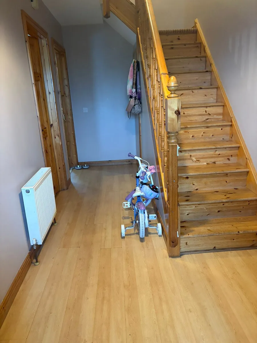 3-Bedroom Semi-Detached House for Rent Letterkenny - Image 4