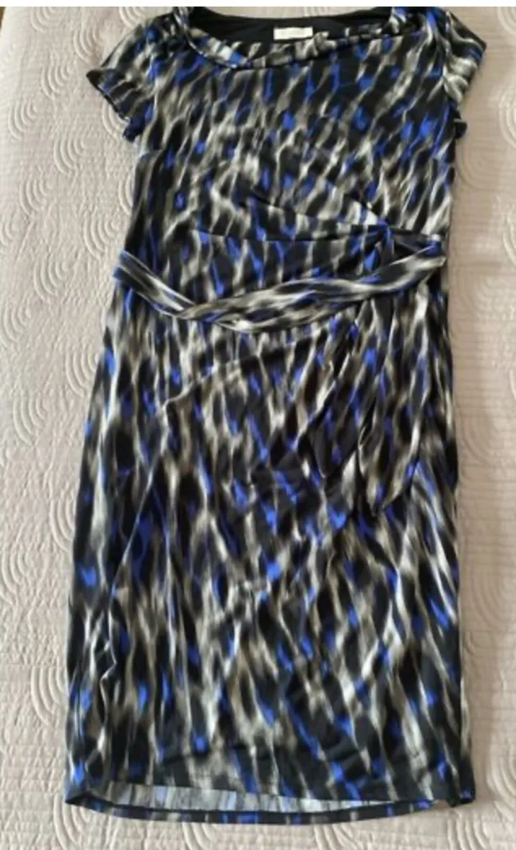 Planet Dress Size 12 - Image 1