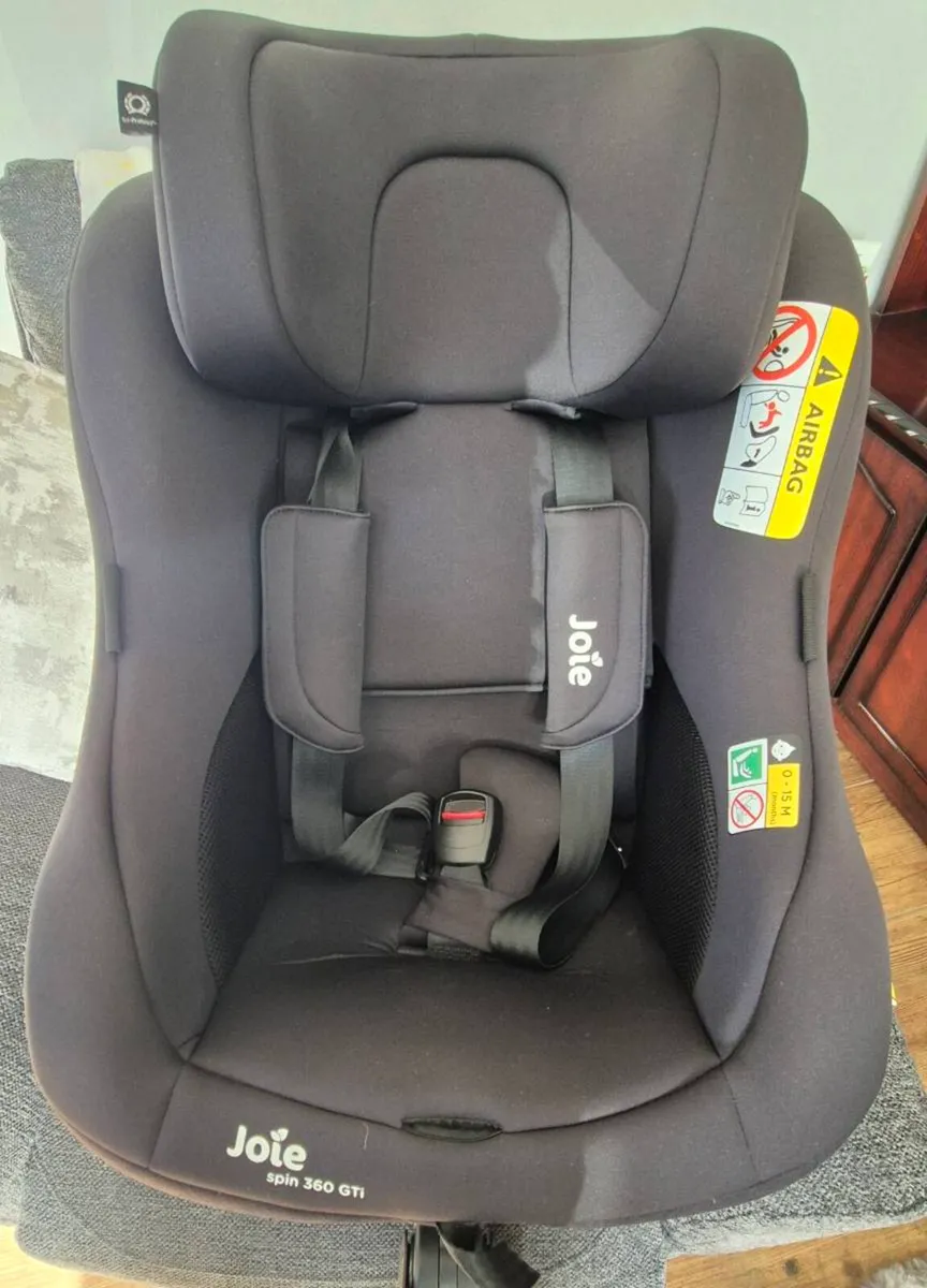 Car Seat - Image 3