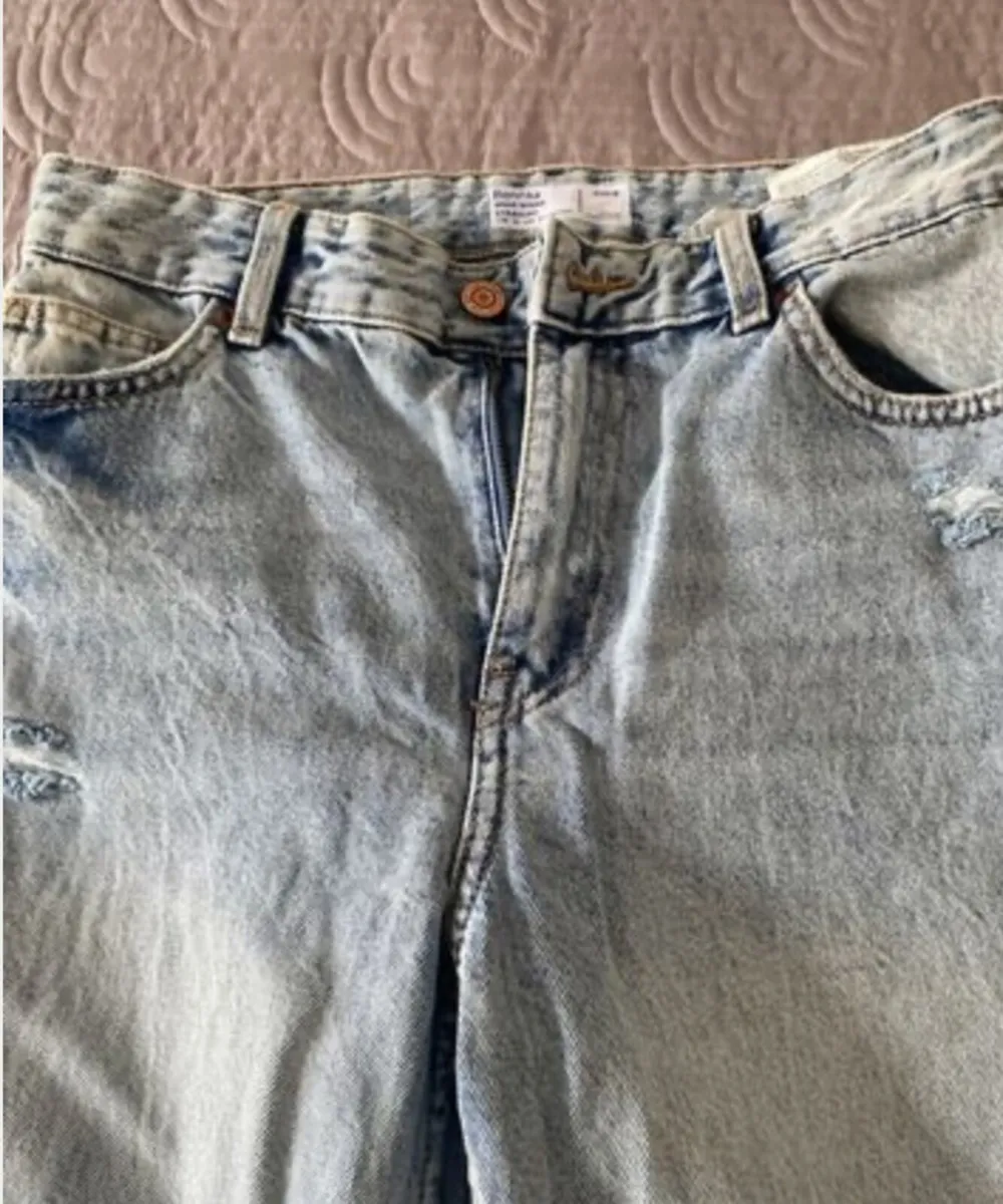 Bershka Jeans High Waist Straight Size 6 UK - Image 2