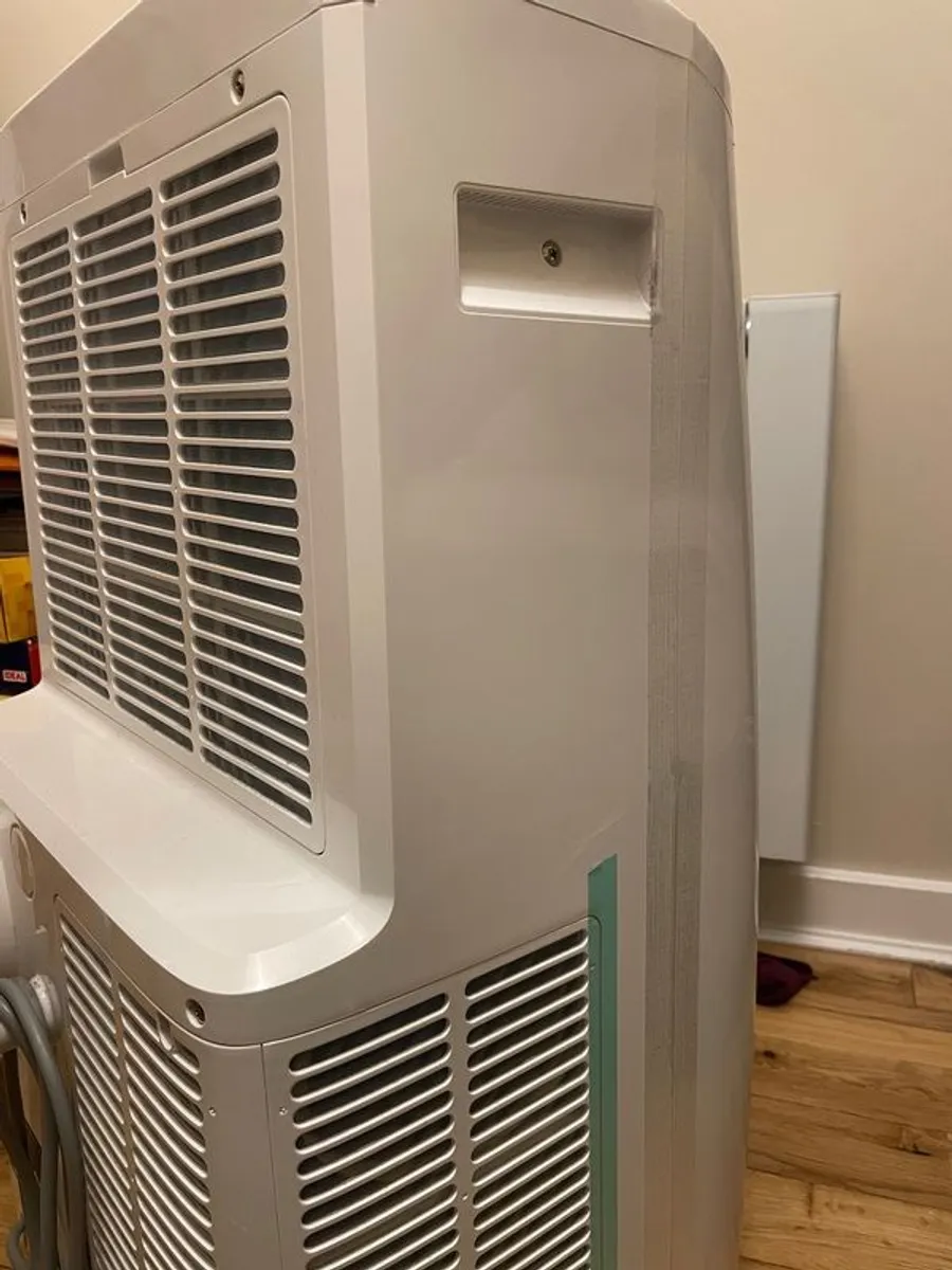 Dehumidifier/ Air Con on Wheels - Image 3