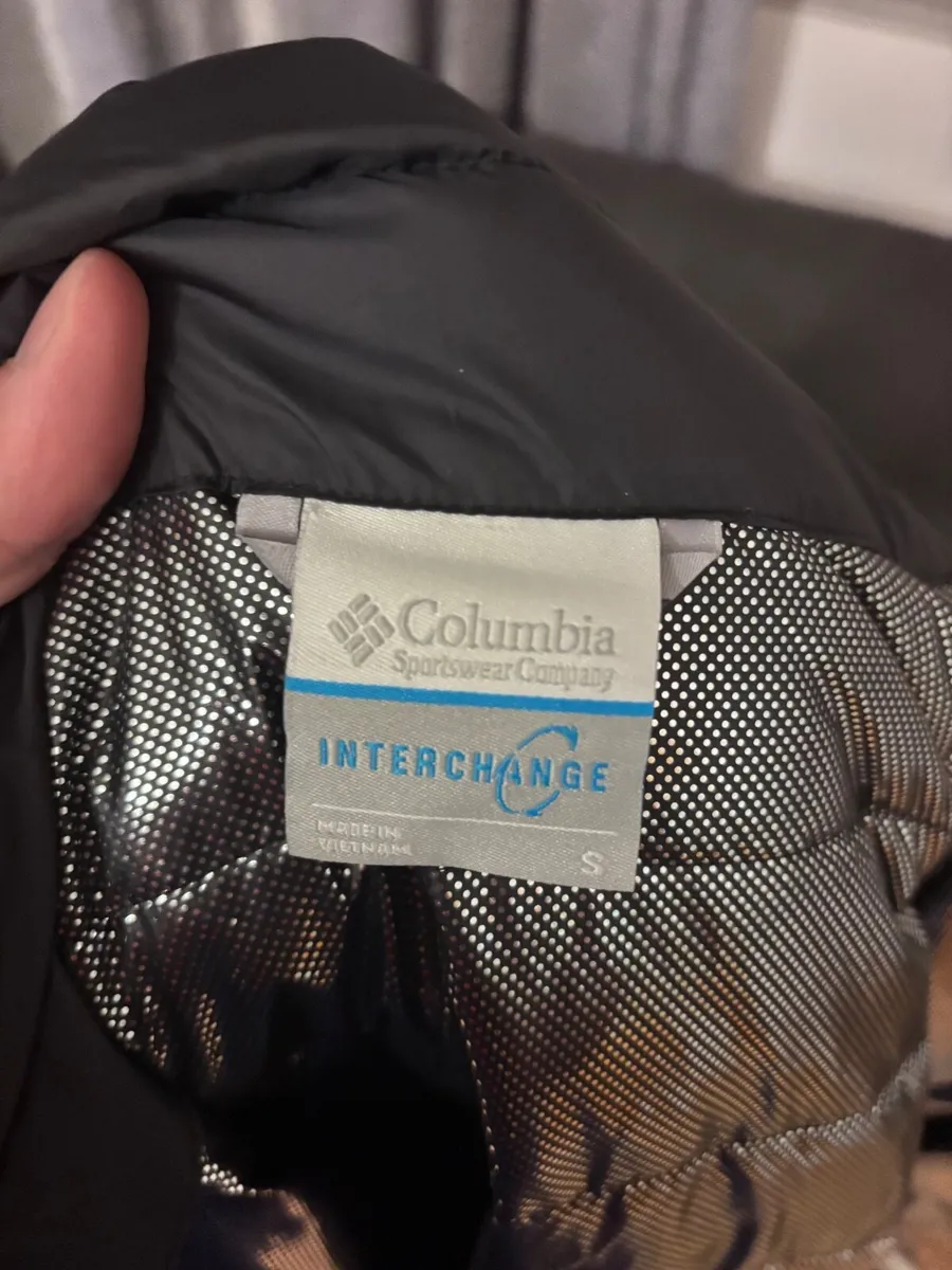Columbia winter Jacket - Image 2