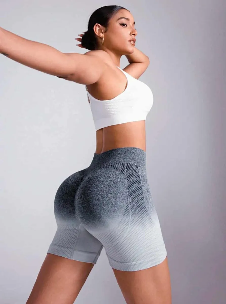 Seamless Ombre High-Waist Sports Shorts - Image 4