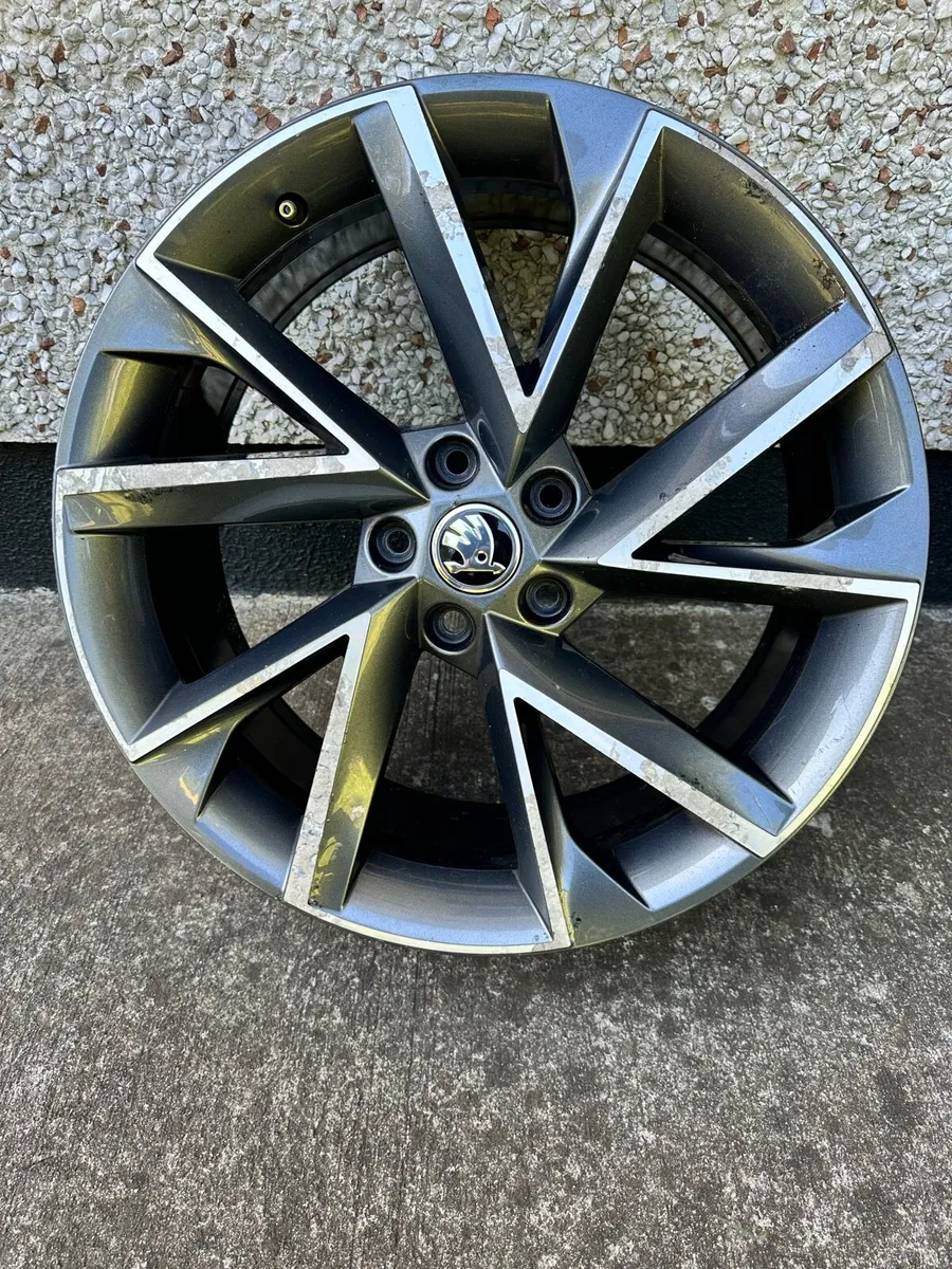ŠKODA 19" VEGA wheels - Image 3